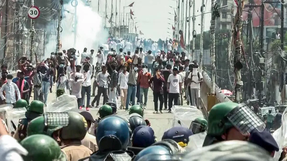 Bihar government to withdraw cases lodged against protesters over NEET paper leak, release those jailed