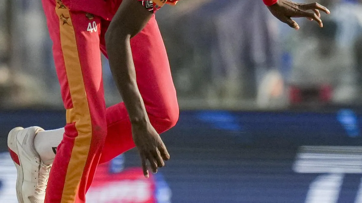 IPL: KKR signs Zimbabwe pacer Muzarabani