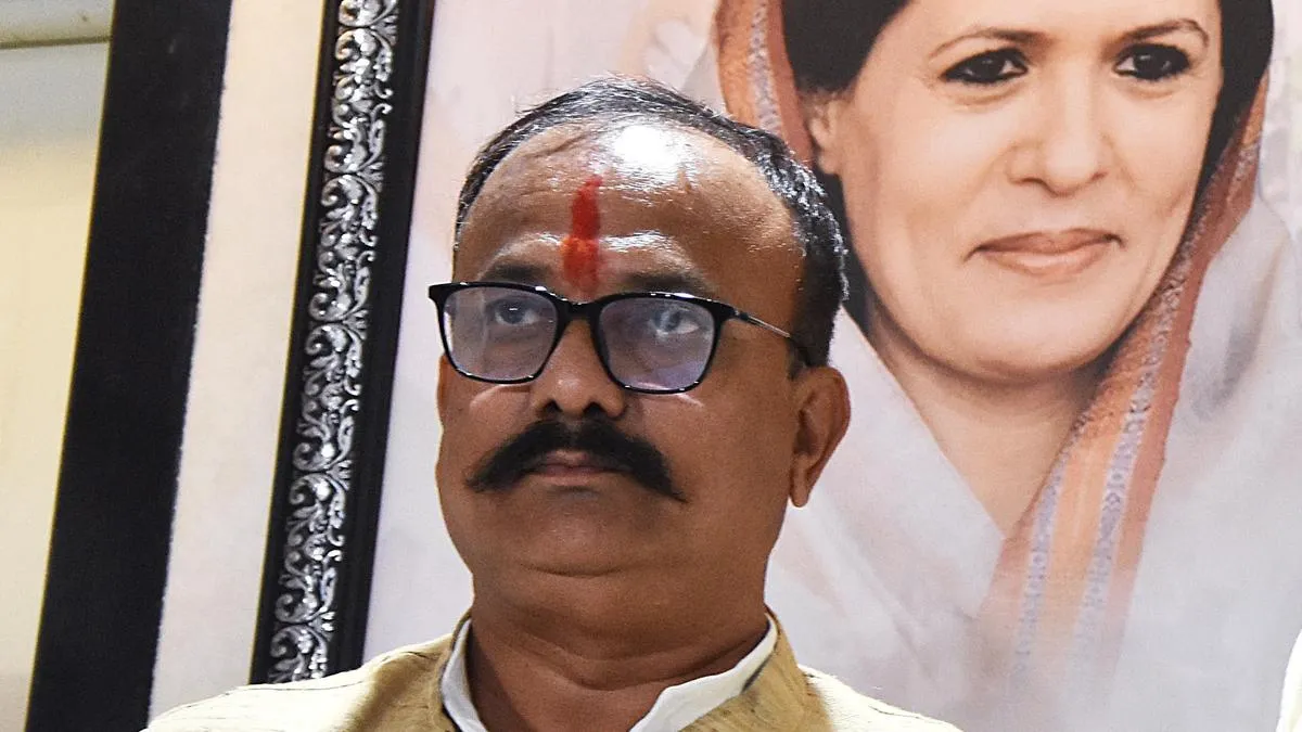 Maharashtra Congress president demands NCP Minister resignation over a controversial video