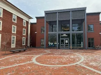  Quadruple amputee cornhole player waives extradition hearing in fatal shooting case