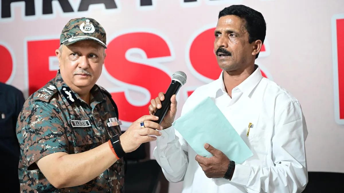 Top Maoist leader Narayana Rao surrenders before A.P. police, regrets violence