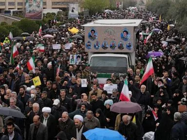  Trump hints at wind-down of war as US sends more troops and Iran threatens tourism sites