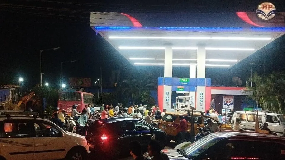 Two youth arrested for fighting over petrol in Belagavi