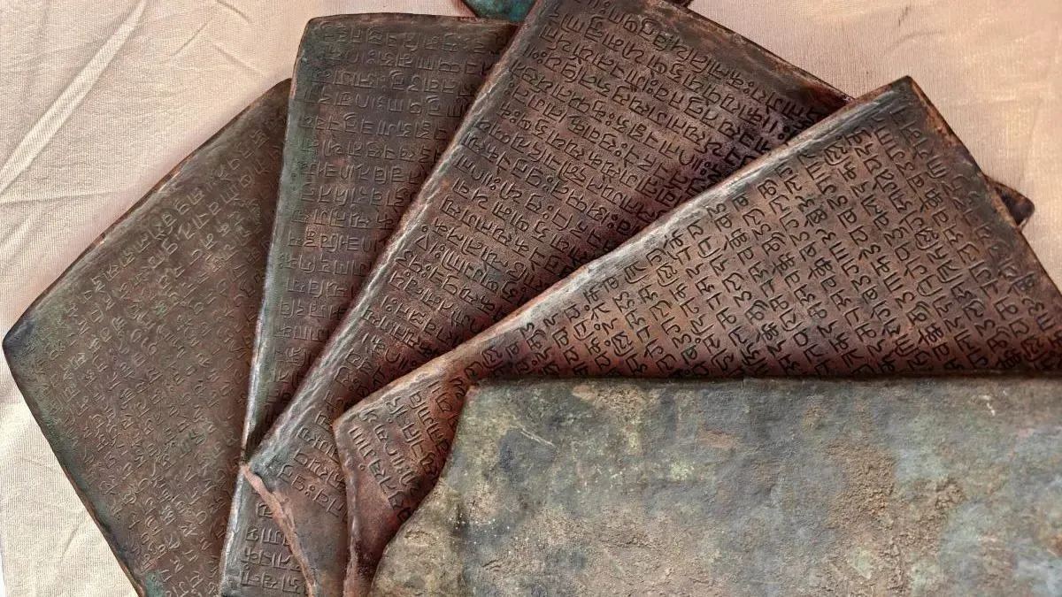 Why is the government rewriting the history of Indian languages?